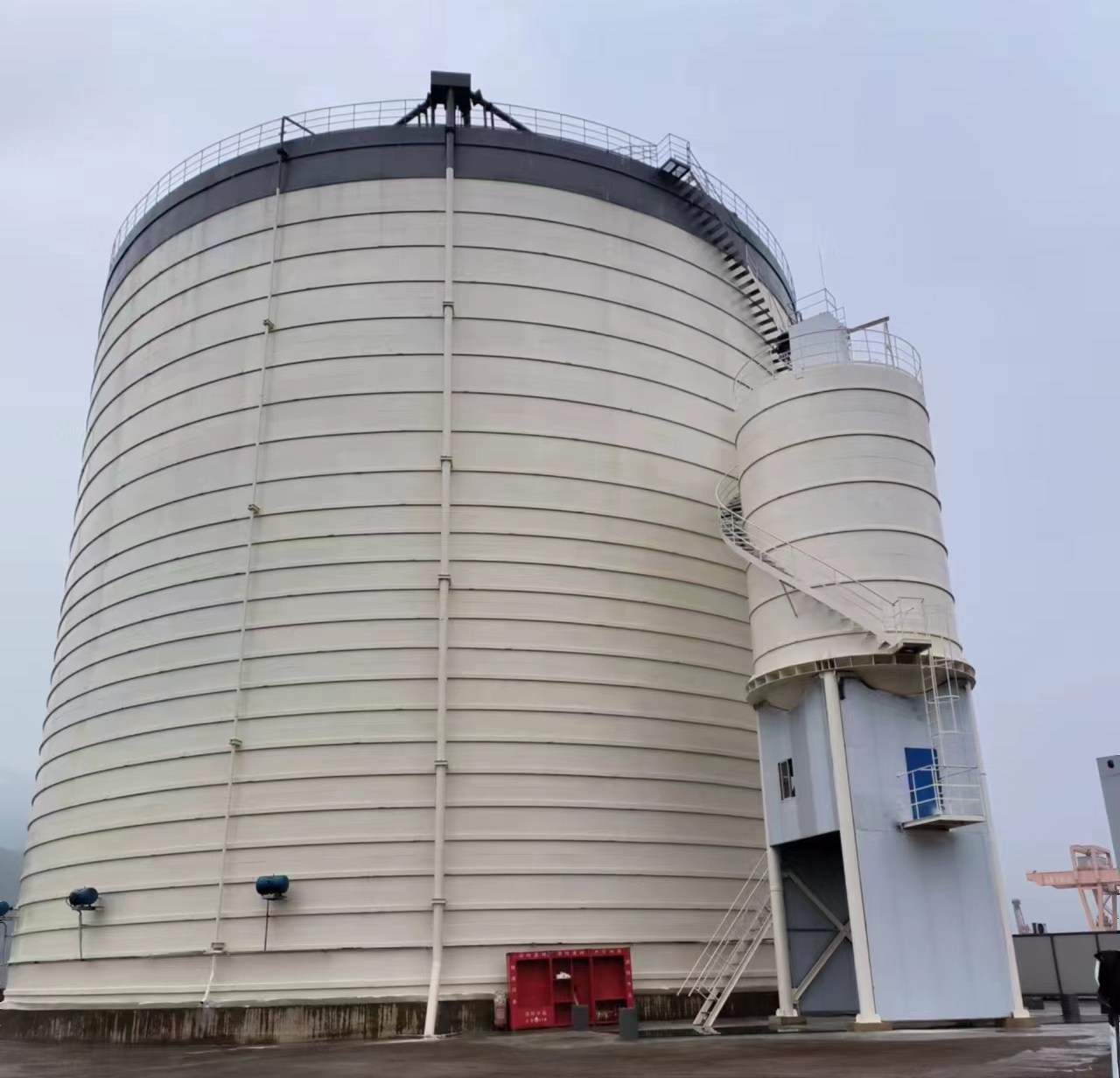 铁东10万吨水泥钢板库